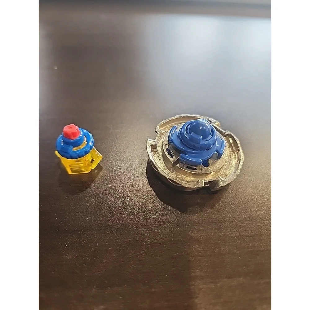 BEYBLADE‎ Blue And Silver